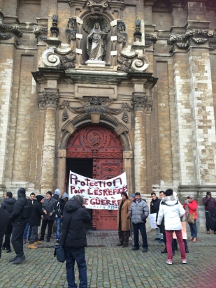 Protesters gathering outside Béguinage Church